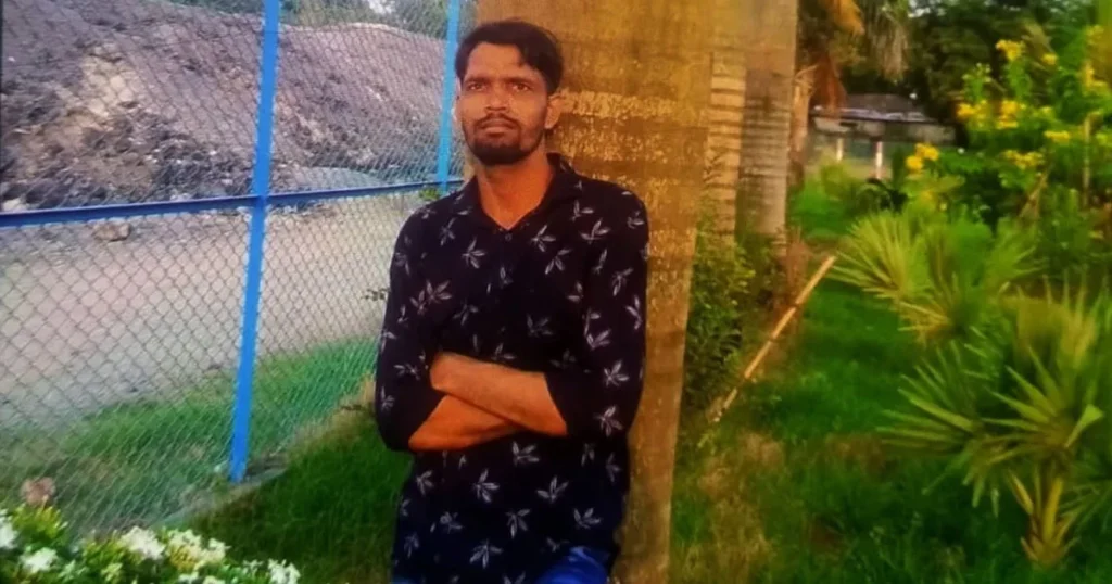 সীতাকুণ্ডে মাইক্রোবাসের ধাক্কায় আহত যুবকের মৃত্যু